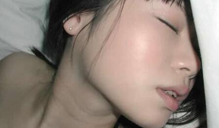 双手覆在鼓囊的饱满上 一阵揉搓按压 好紧好湿好污不行的小说片段