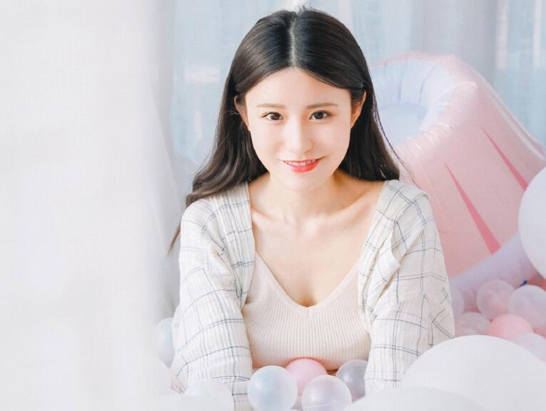 浪货你真是欠c 丫头不疼我就进去一下