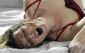 口述被下舂药好爽&翁熄系小说人说 双乳诱人还露点了