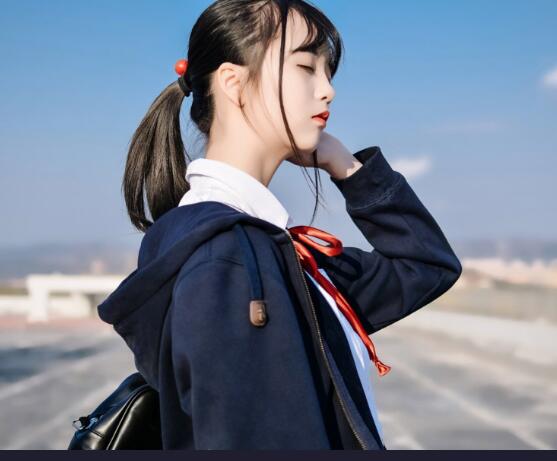 不害臊的姑娘 小姑娘叫我开她的嫩包