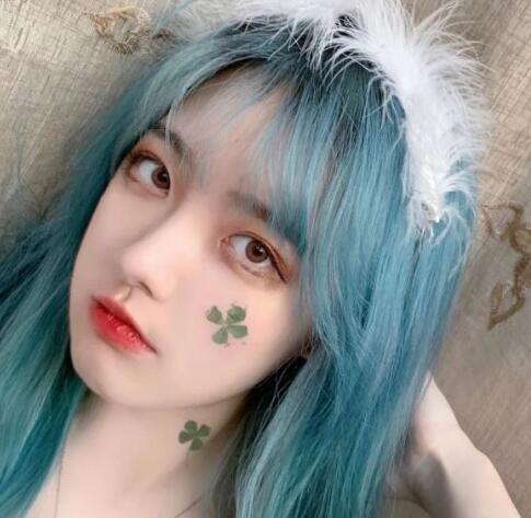 抖音最火网易云热评如果可以选择失忆 我想全部忘记 从新写内容……