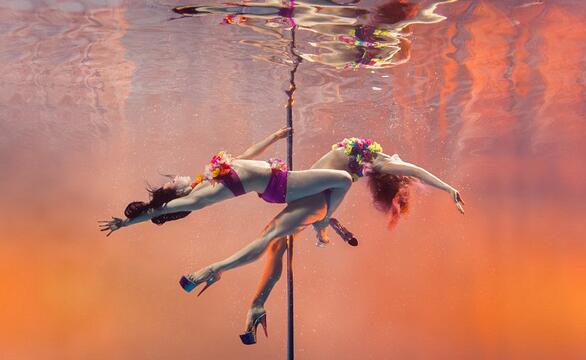 校花第一次好滑好紧&岳爱我的大宝贝|两个人唇齿纠缠在一起