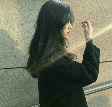 老汉开花苞 头脑发热的老刘竟然悄悄的将裤子解了开