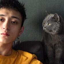 男朋友在宿舍抱着我做 现在想想真疯狂 忍不住跟男友在寝室羞羞