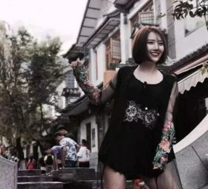 张欣尧和吴佳煜抖音顶级网红！谁才是一哥一姐？