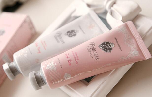 不喜欢的护手霜不要丢弃 护手霜除了可以擦手护手霜还有其他妙用