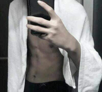 关于老牛吃嫩草小说 三个老汉一起弄我小说 刘老汉的幸福生活