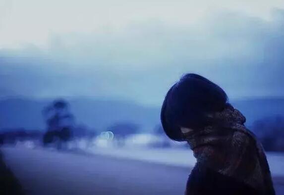 男朋友主动联系前女友 男人主动联系前任 大多是这三种原因