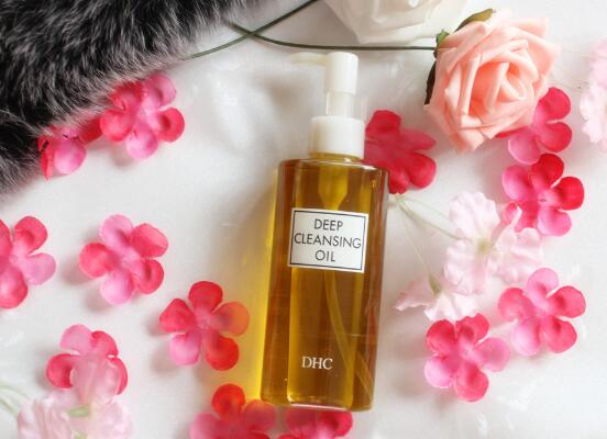 用过那么多护肤品但是你会看成分表吗？带有香味也会安全