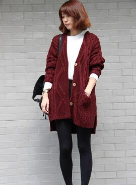 白色毛衣怎么搭配好 风衣搭配高领毛衣，优雅不失温度