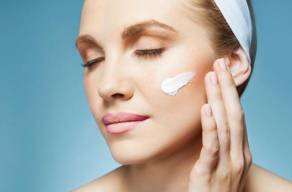 新手学化妆的详细化妆步骤先后顺序 学化妆需要什么化妆品