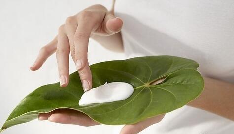 纯天然纯植物护肤品不为人知的5个真相 纯植物护肤品更容易过敏