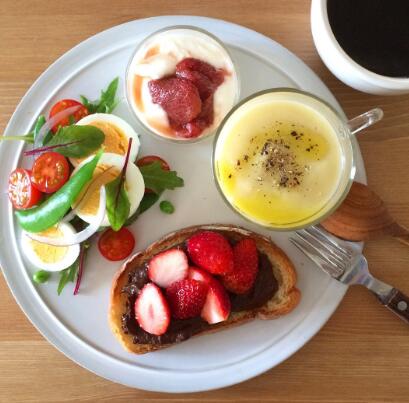 总是胃痛！以下伤胃坏习惯碰不得！