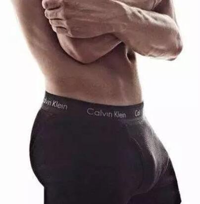 私教用下面蹭大腿，黑人那方面的能力特别强大，哇教练太大了我不要了