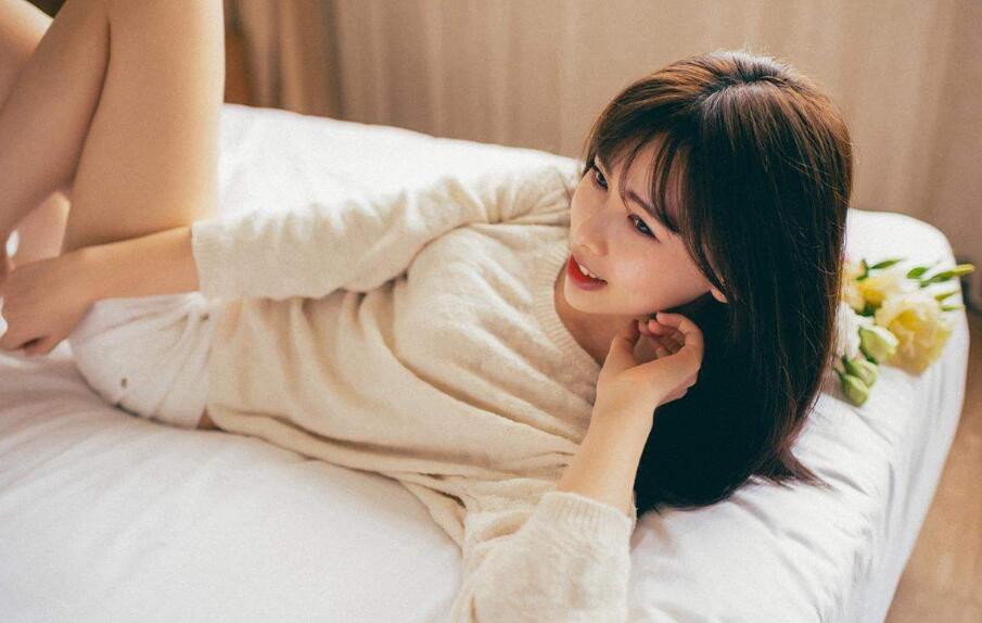 刚进入的紧致热的他闷哼 她感觉自己身体像被抽空了一般