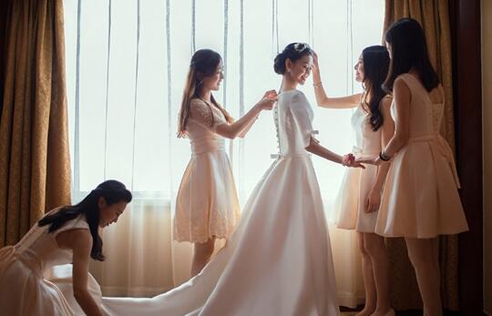 安静地等待，谁知道幸福会藏在人生的哪个路口呢?