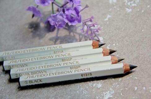 画眉毛从来都不是一件简单的事情 眉笔哪个牌子好 