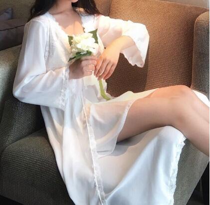 我想让你把我弄湿 漂亮引诱我的巨乳女邻居