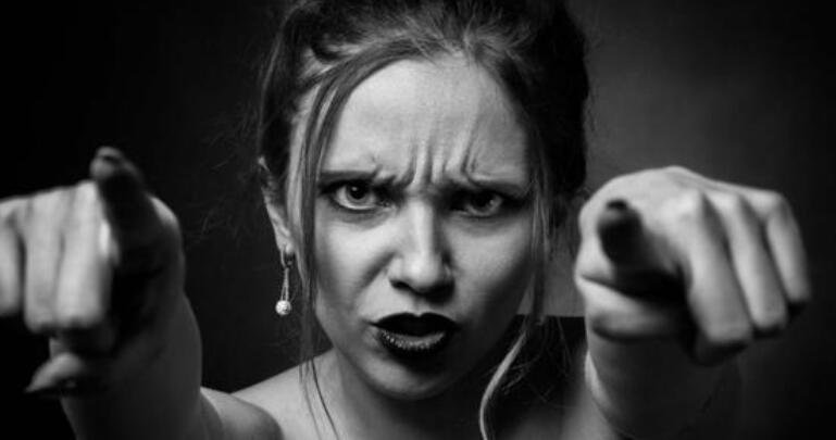 女人将丈夫拱手送人的10件事！