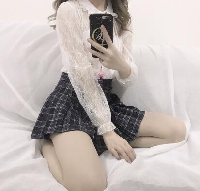 托着娇乳撞击娇吟 撕咬吸吮她粉红的奶头