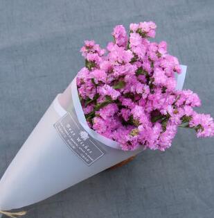 床上亲吻喘不上气 配合着刘大爷的手对自己的按摩