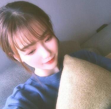 老师将手指轻轻伸入花瓣从中勾*乖让我再顶一下