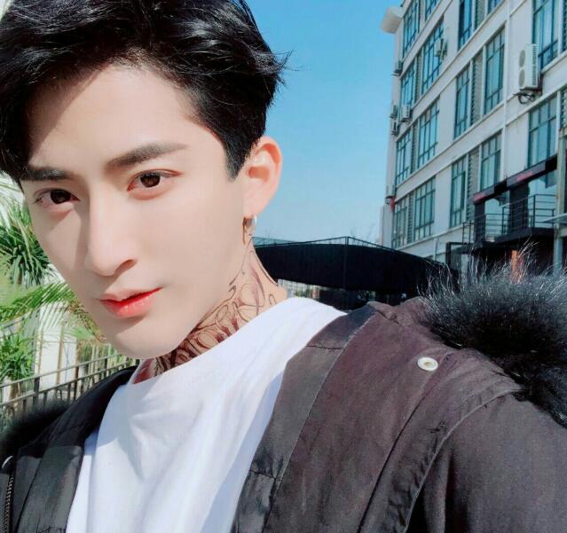 乖宝贝把这个放进去|为什么男生一摸下面就好多水