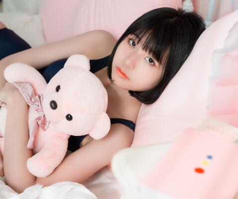 乡村艳妇桃子的肉球 大胸女友让我倾尽所有