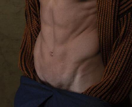 陪嫂子玩个游戏，嫂子给你奖励，手里握着他的滚烫