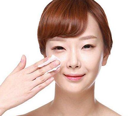 吸油纸会让毛孔变大吗 吸油纸会不会越用越油