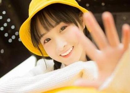 他手伸进了我的内裤里 啊不要嗯啊好粗