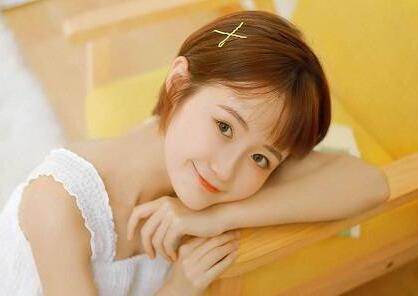 巨大在花唇上滑动然后挤进入 开着水的水管塞进了我下面