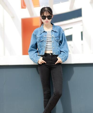 牛仔外套搭配什么裤子 小脚裤最显瘦