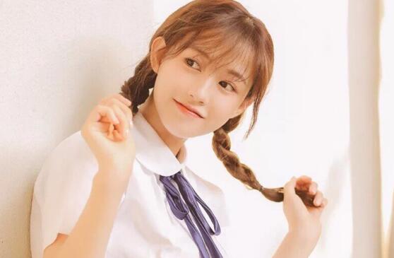 大叔你那东西硬邦邦的 丫头躺好我要进去了