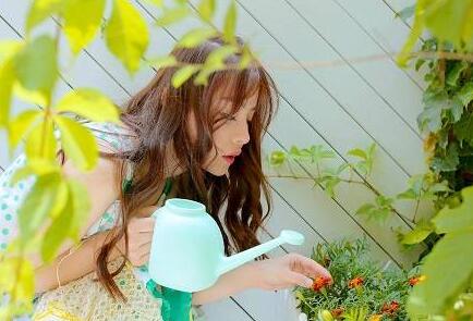 男生给你口你什么感觉  立刻让人湿的污书