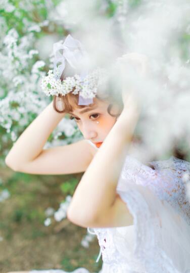 抬高她的紧致_三根手三根手指摩擦花核|放松宝贝喷出来	