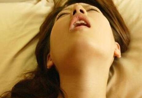 年轻的姐夫，我就蹭蹭保证不进入，背着姐姐偷偷的要了我