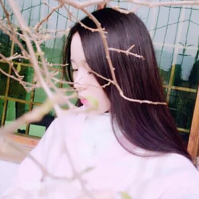 老师撩起裙子让我捅 两根棒棒前后一进一出