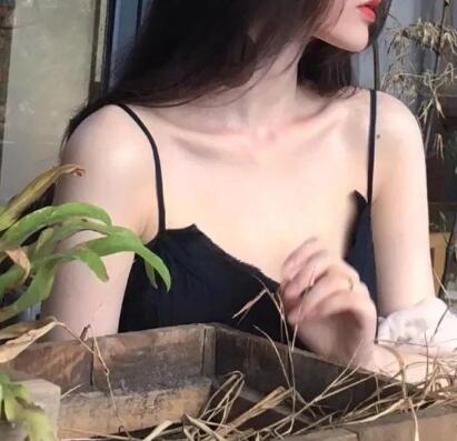 三个人在一个床上做了那个 做爰很舒服过程很愉悦的体验