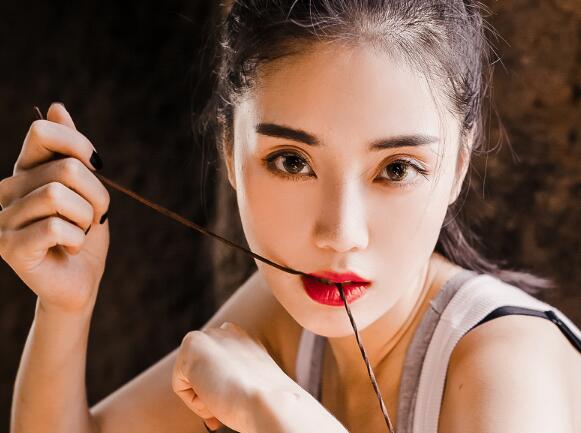 嫩 潮 调教 刺激 哭喊了|她总喜欢老公粗暴的弄她