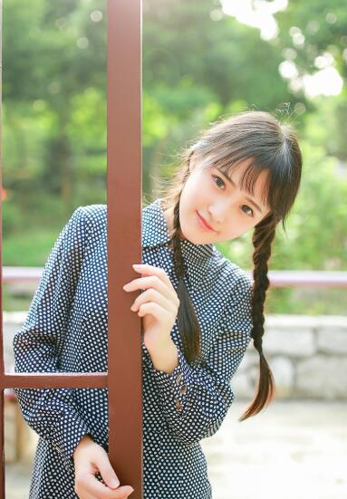 做完床单一滩水_轻轻的刮着那颗小豆豆 岳你夹得好紧好爽