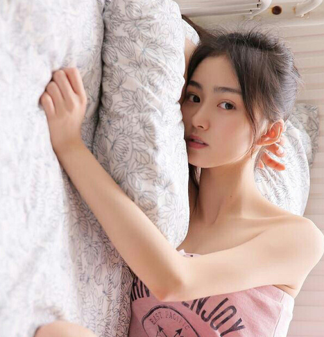 宝贝滚烫浓浊精华喷射_堵住不让白灼流出来