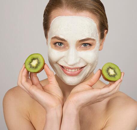 脸上螨虫粉刺怎么办 推荐修护类产品