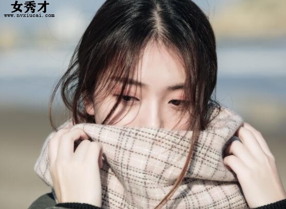 走动时还恶意地在体内顶弄&按在腰上顶弄bl