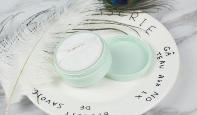 悦诗风吟散粉怎么取粉 悦诗风吟散粉的功效