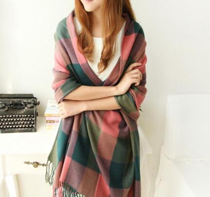 宽肩女生怎么穿显肩小？肩宽适合哪些冬季穿搭