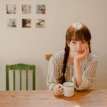 搂着他的腰不断的加速/男人很大做起来什么感觉