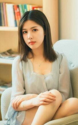 男生一进一出是什么感觉?清纯校花沦为胯下玩物