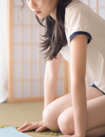 大哥,你把衣服脱了吧,我帮你洗洗|张东 周思佳