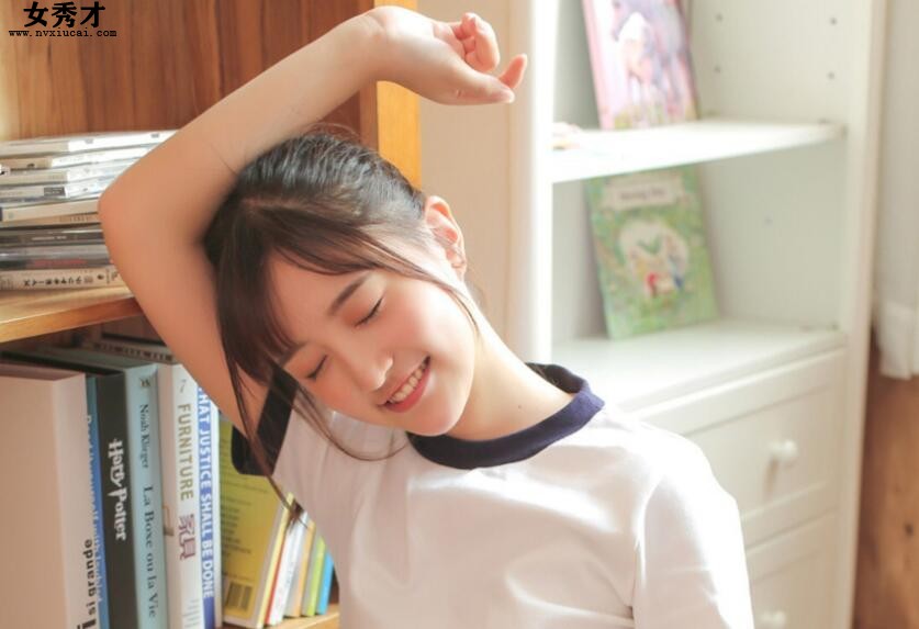 宝贝别忍着喷出来~别弄人家了，表叔还在呢